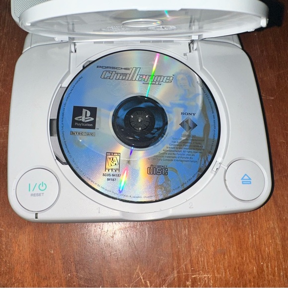 Sony PS One Console - Light Gray - Picture 2 of 11